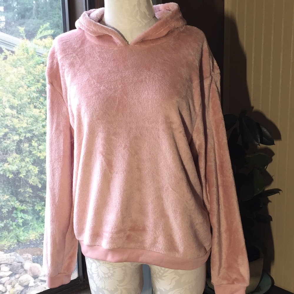 Cold crush pink long sleeve hooded velour shirt‎ size medium
